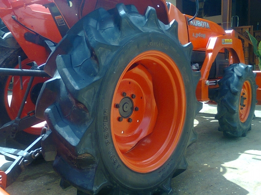 ขายรถไถคูโบต้า L3408 พร้อมอูปกรณ์ต่อพ่วง 2 ชิ้น ทะเบียนพร้อมชุดโอนพร้อมใช้พร้อมทำงาน