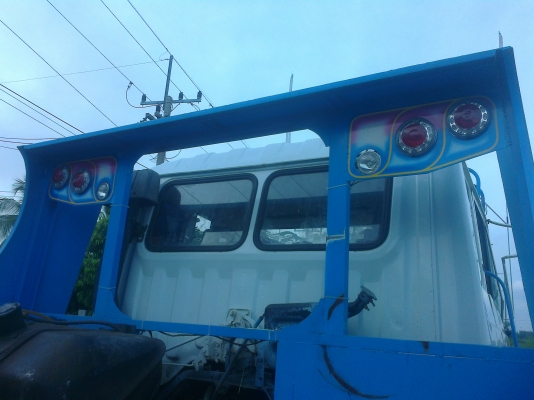 สิบล้อเทรลเลอร์ F18