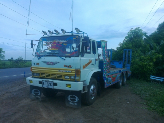 สิบล้อเทรลเลอร์ F18