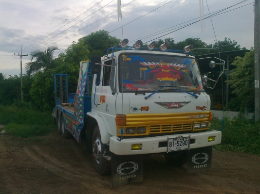 สิบล้อเทรลเลอร์ F18