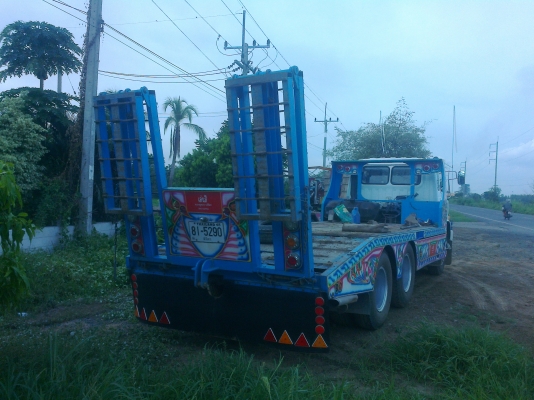 สิบล้อเทรลเลอร์ F18