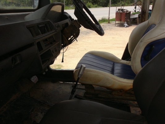 ขายรถจิ๊ฟ