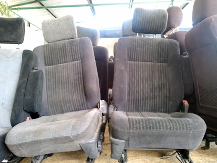 ขายเบาะกำมะหยี่รถยนต์เก่าญี่ปุ่น เหลือ 1 คู่ๆ ละ 1,500