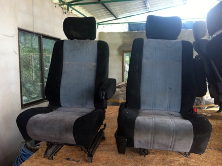 ขายเบาะกำมะหยี่รถยนต์เก่าญี่ปุ่น เหลือ 1 คู่ๆ ละ 1,500