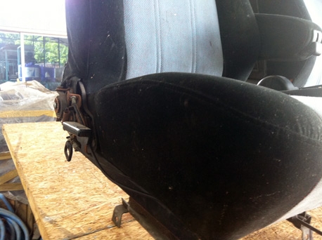 ขายเบาะกำมะหยี่รถยนต์เก่าญี่ปุ่น เหลือ 1 คู่ๆ ละ 1,500