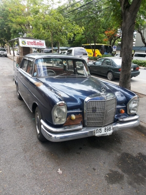ขายBENZ 220S หางปลา ตาตั๊กแตน