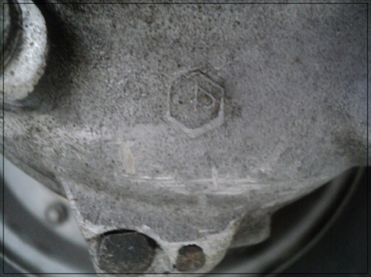 VESPA สปี๊นหัวกลมคอเล็ก อิตาลีแท้ๆครับ 37000 บาท