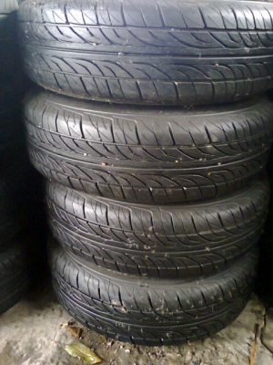 ขายยาง 175 70 13 DUNLOP1ชุด 2800  0806260417 เล็กครับ