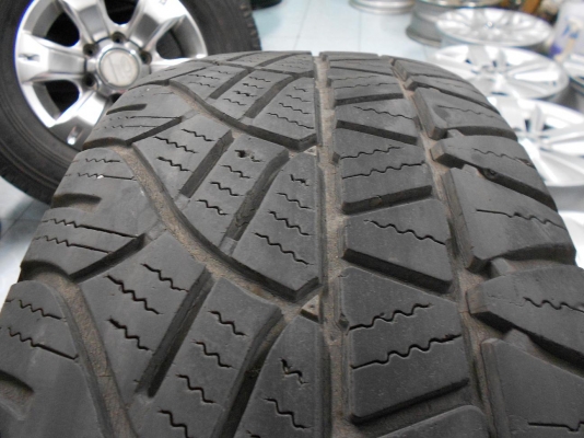 ขายล้อแม็ก JRD ขอบ 15 (6/139)พร้อมยางมิชลิน 235/75/15 ปี 09/เทิร์นได้-ใส่ฟรีค่ะ