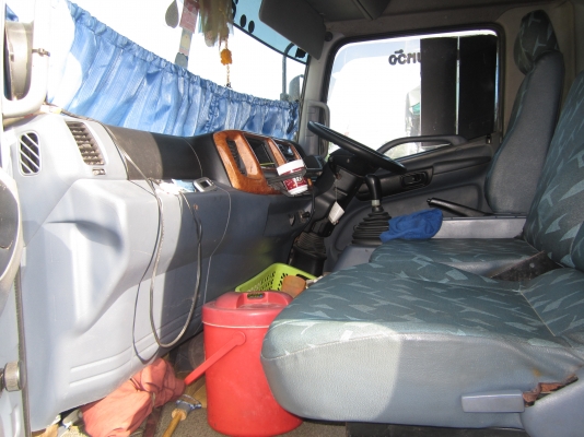 HINO-MEGA6ล้อสภาพสวยพร้อมใช้5.50เมตร HINO-MEGA6ล้อสภาพสวยพร้อมใช้5.50เมตร