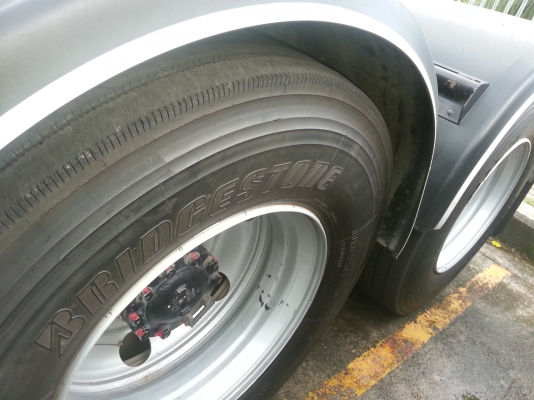 HINO MAGA FM 260 ติดแก้ส 10 ถัง ใช้งานน้อย มือเดียวออกห้างค่ะ