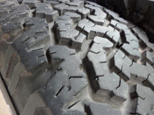 BF ALL 235-70-16 สี่เส้น 3,900 บาท