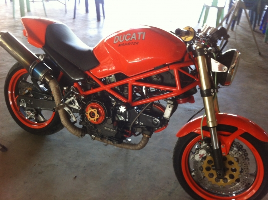 ขายด่วน DUCATI 900. CC.  โมแล้ว