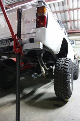 ขาย HI LIFE JACK  60 นิ้ว Snatch Block และ Shackles (สเก็น)