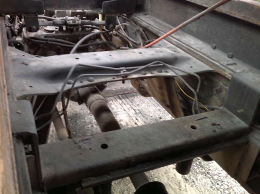 รถอิซูซุ 10 ล้อดั้ม  FXZ 270 แรงม้า ปี 47  ( ขายแม่ลูก )  สนใจติดต่อ 081 - 6079515