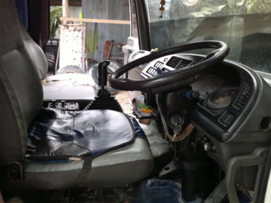 รถอิซูซุ 10 ล้อดั้ม  FXZ 270 แรงม้า ปี 47  ( ขายแม่ลูก )  สนใจติดต่อ 081 - 6079515