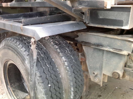 รถอิซูซุ 10 ล้อดั้ม  FXZ 270 แรงม้า ปี 47  ( ขายแม่ลูก )  สนใจติดต่อ 081 - 6079515