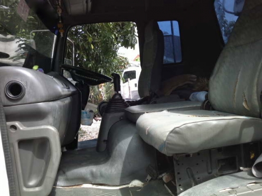 รถอิซูซุ 10 ล้อดั้ม  FXZ 270 แรงม้า ปี 47  ( ขายแม่ลูก )  สนใจติดต่อ 081 - 6079515