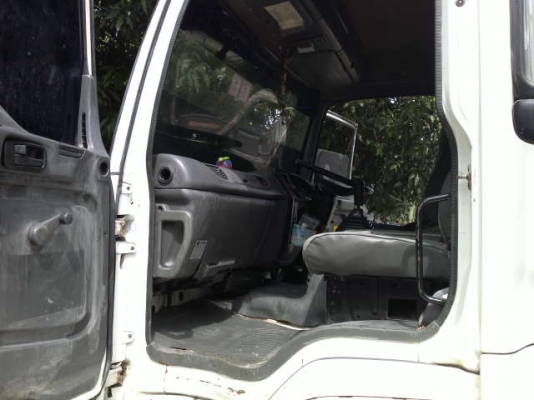 รถอิซูซุ 10 ล้อดั้ม  FXZ 270 แรงม้า ปี 47  ( ขายแม่ลูก )  สนใจติดต่อ 081 - 6079515