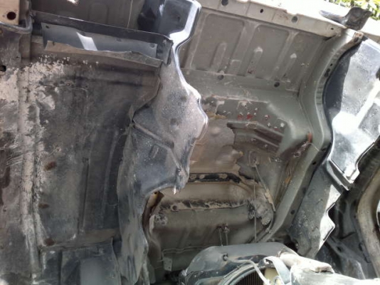 รถอิซูซุ 10 ล้อดั้ม  FXZ 270 แรงม้า ปี 47  ( ขายแม่ลูก )  สนใจติดต่อ 081 - 6079515