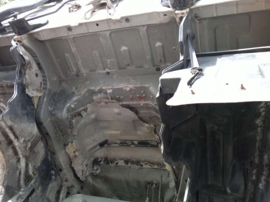 รถอิซูซุ 10 ล้อดั้ม  FXZ 270 แรงม้า ปี 47  ( ขายแม่ลูก )  สนใจติดต่อ 081 - 6079515