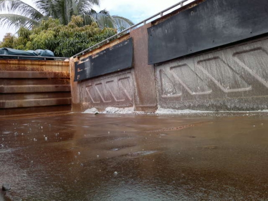 รถอิซูซุ 10 ล้อดั้ม  FXZ 270 แรงม้า ปี 47  ( ขายแม่ลูก )  สนใจติดต่อ 081 - 6079515