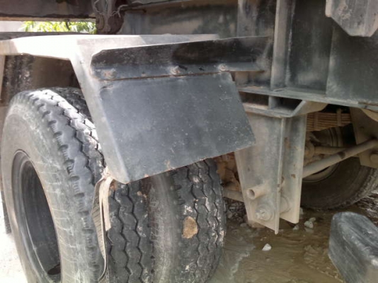 รถอิซูซุ 10 ล้อดั้ม  FXZ 270 แรงม้า ปี 47  ( ขายแม่ลูก )  สนใจติดต่อ 081 - 6079515