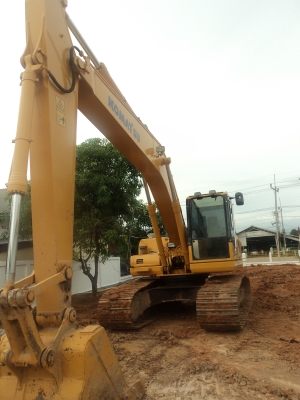 ขาย KOMATSU PC200-7
