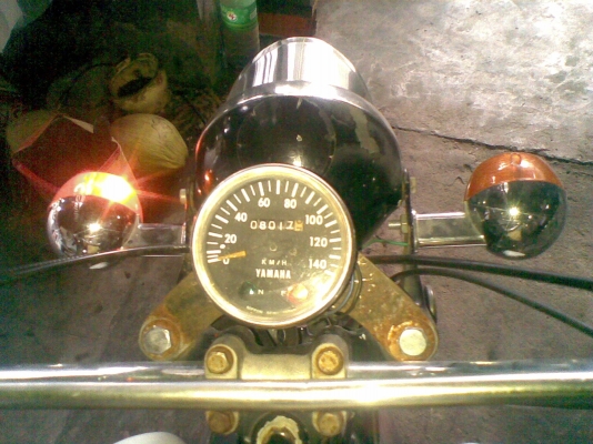 YL2 สวยๆ สภาพจบๆ ภาษีเต็ม 57 (เล่มเขียว) -  นัดเชียงใหม่