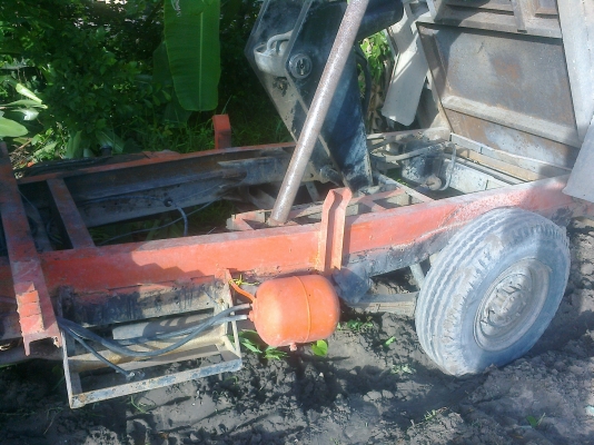 ขายรถบรรทุกอีซูซุ 4 ล้อดั้ม ทะเบียนพร้อม