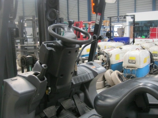 ขายรถฟอร์คลีฟท์ MITSUBISHI FD25T,SN:F18C-55604,Yr.2006,Hr.1306 เสา4M ออโต้ปี2006,สภาพดีสุดๆ รถนอกนำเข้า ติดต่อ มานะ 085-9049669