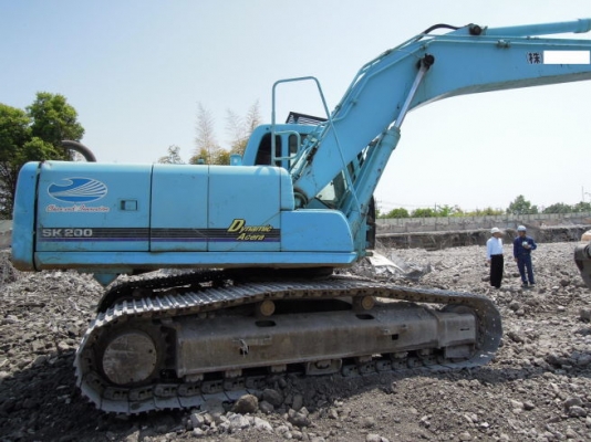 New stock SK200-6E YN09 ปี 2004 นำเข้าจากญี่ปุ่น มีไลน์หัวเจาะ ขายถูกครับ