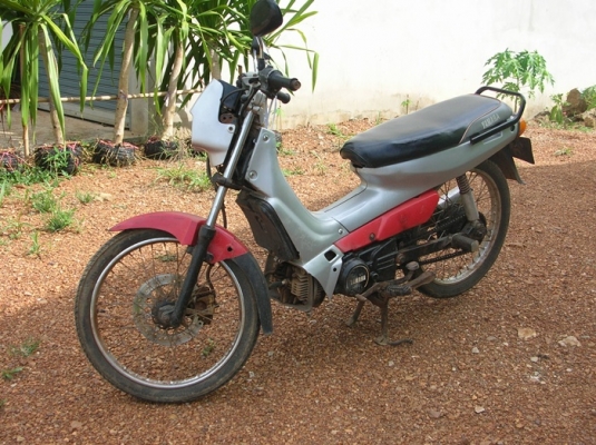 Yamaha bell 100 CC