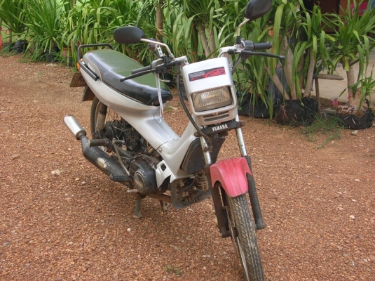 Yamaha bell 100 CC