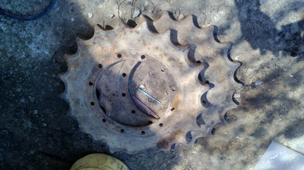 โซ่ 1 คู่ พร้อมแผ่น+เฟือง2อัน สภาพดี ขาย20000บ. ส่งให้ท้่วไทย