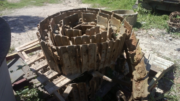 โซ่ 1 คู่ พร้อมแผ่น+เฟือง2อัน สภาพดี ขาย20000บ. ส่งให้ท้่วไทย