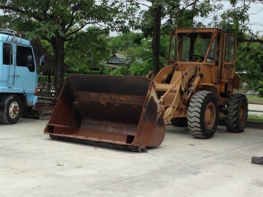 ขายรถตักใหญ่ 2คัน ขายแล้ว