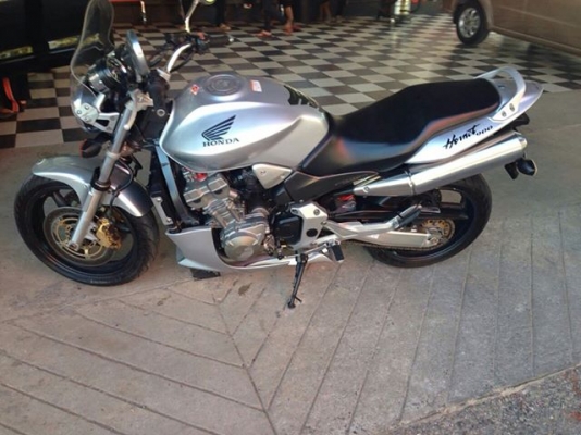 ขาย Cb 900 hornet หัวฉีด ปี2001 สภาพกริ๊บ เครื่องดี วื่ง 16,000 โล อินวอยแท้ + สพม
