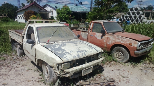 กะบะ2คัน TOYOTA ขาย65000บ. รถร้านวัสดุฯ ขับได้ปรกติ