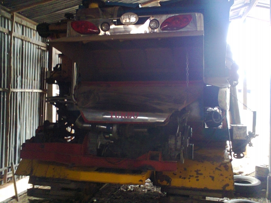 ขายรถเกื่ยวของอู่ เอ.เอส.พัฒนา เครื่องมิตซูสองร้อยหกสิบแรง