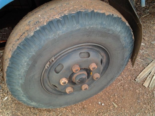 ***ขายแล้วครับขอบคุณ Truck2hand ขาย 6ล้อ สวยๆเครื่องใหญ่ๆ ISUZU 115 "แก้มเหลือง"ห้างแท้ ปี36 NPR59LU5M  วางเครื่อง4HF1  120HPฝาขาว(ลงเล่ม) แห้งจริง แรงดีไม่มีเยิ้ม(มีคลิป) ช่วงล่างใหญ่ แน่น คัสซีสวยเดิม แหนบเสริมแล้ว ซับไม่มีบวม เสริมเหล็กบนหนาแ