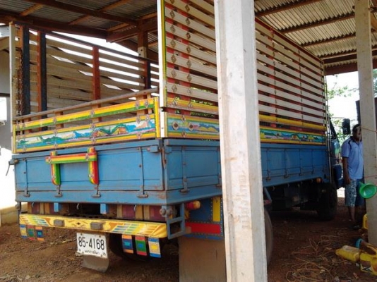 ***ขายแล้วครับขอบคุณ Truck2hand ขาย 6ล้อ สวยๆเครื่องใหญ่ๆ ISUZU 115 "แก้มเหลือง"ห้างแท้ ปี36 NPR59LU5M  วางเครื่อง4HF1  120HPฝาขาว(ลงเล่ม) แห้งจริง แรงดีไม่มีเยิ้ม(มีคลิป) ช่วงล่างใหญ่ แน่น คัสซีสวยเดิม แหนบเสริมแล้ว ซับไม่มีบวม เสริมเหล็กบนหนาแ