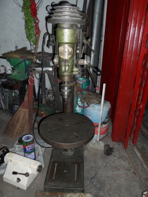 ขายครับขาย เครื่องเจาะ FIRST ตั้งพื้น เรียวเบอร์ 3 พร้อมใช้ 9900 บาท ช่างเอก 0814583376