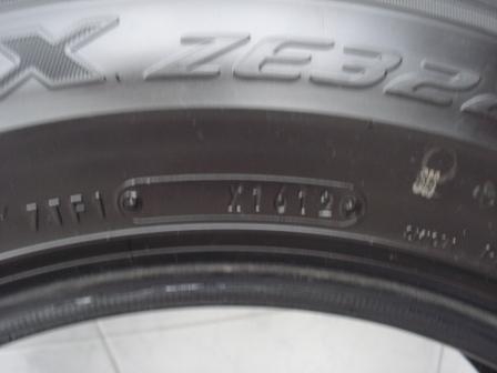 ขายยาง 215-60-16 ปี12  1 คู่