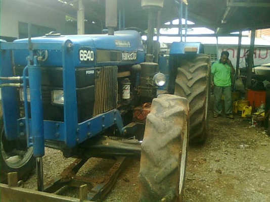 ขายรถไถ นิวฮอนแลนด์ 6640สองเพลาสวยๆๆ