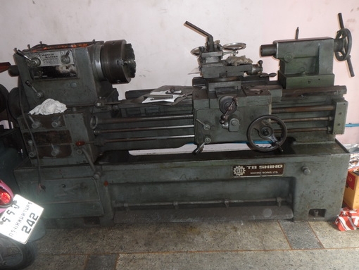 ขายครับขาย เครื่องกลึง 6 ฟุต TA SHING 4 เพลาเบรค ตามสภาพ 85000 บาท ช่างเอก 0814583376
