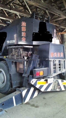 เครน TR205M-5 เก่านอกไม่เคยใช้งานในไทย สนใจติดต่อสอบถามได้เลยค่ะ 087-3310254 เจี๊ยบค่ะ