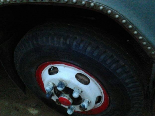 ISUZU TX 165 HP 6BD1 รถหัวยาวสิบล้อเพลาเดียว ช่วงล่างใหญ่ชุดเพลาของ KT925 คัชซีสวยไม่มีบวม เครื่องแน่นดีไม่มีเยิ้ม ภายในเก๋ง พวงมาลัยเพาเวอร์ กระบะคอกไม้ความยาว 6 เมตรสภาพดีไม่ผุพร้อมบรรทุกได้เลย ช่วงล่างยางสภาพดี 10 เส้นประมาณ 60\% พร้อมใช้งาน เอกสารเล่มท ISUZU TX 165 HP 6BD1 รถหัวยาวสิบล้อเพลาเดียว ช่วงล่างใหญ่ชุดเพลาของ KT925 คัชซีสวยไม่มีบวม เครื่องแน่นดีไม่มีเยิ้ม ภายในเก๋ง พวงมาลัยเพาเวอร์ กระบะคอกไม้ความยาว 6 เมตรสภาพดีไม่ผุพร้อมบรรทุกได้เลย ช่วงล่างยางสภาพดี 10 เส้นประมาณ 60\% พร้อมใช้งาน เอกสารเล่มท