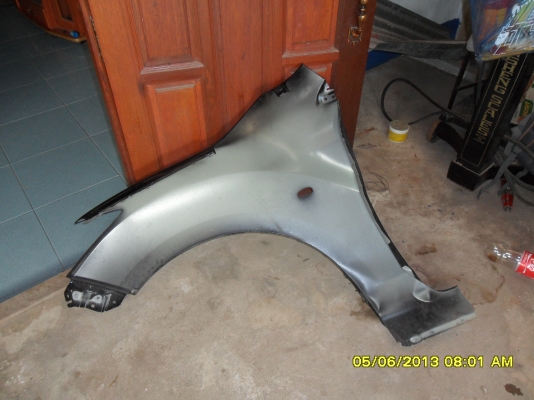 ถูกๆ ขายแก้มข้าง ขาว มาสด้า บีที50 โปร 2013 ขอแท้