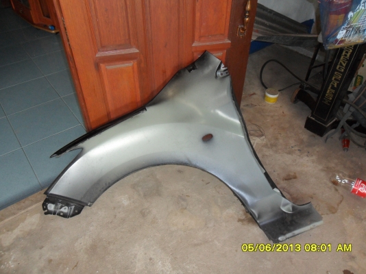 ถูกๆ ขายแก้มข้าง ขาว มาสด้า บีที50 โปร 2013 ขอแท้